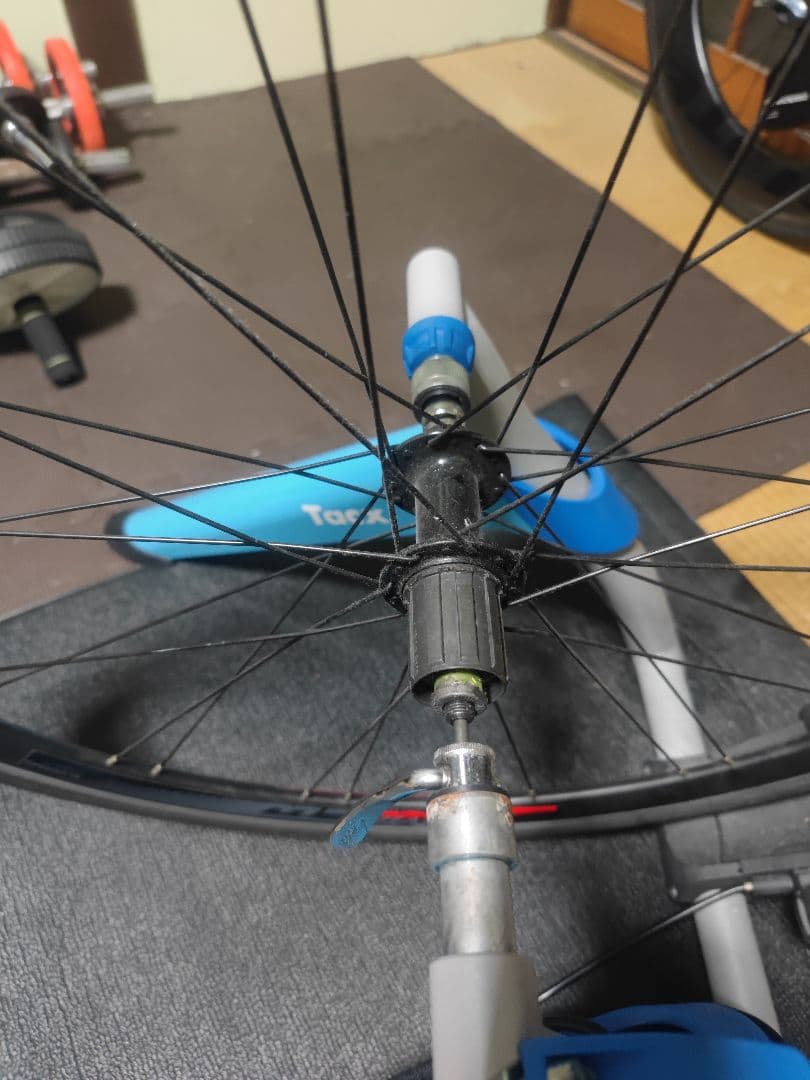 Tacx satori Bluetooth固定ローラー パワーメーター付き