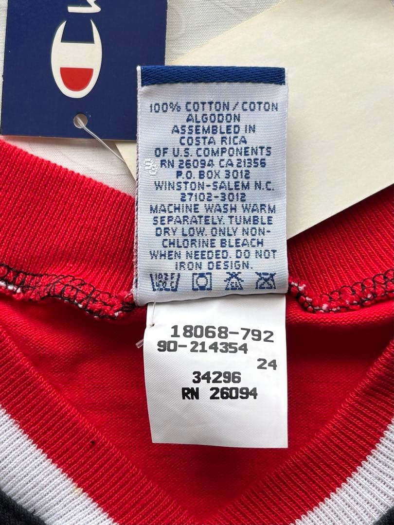 シカゴ・ブルズ Champion Vネック Lサイズ 新品タグ付き　ジャージ