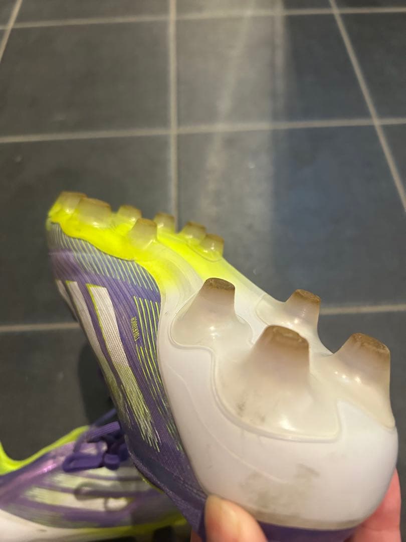 アディダスF50 エリート HG/AG サッカースパイク紫/黄緑　トップモデル