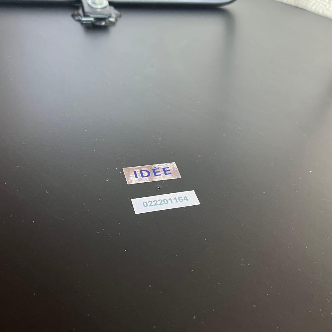 イデー IDEE ワラビー 丸テーブル スチール×ラタン 黒 ローテーブル