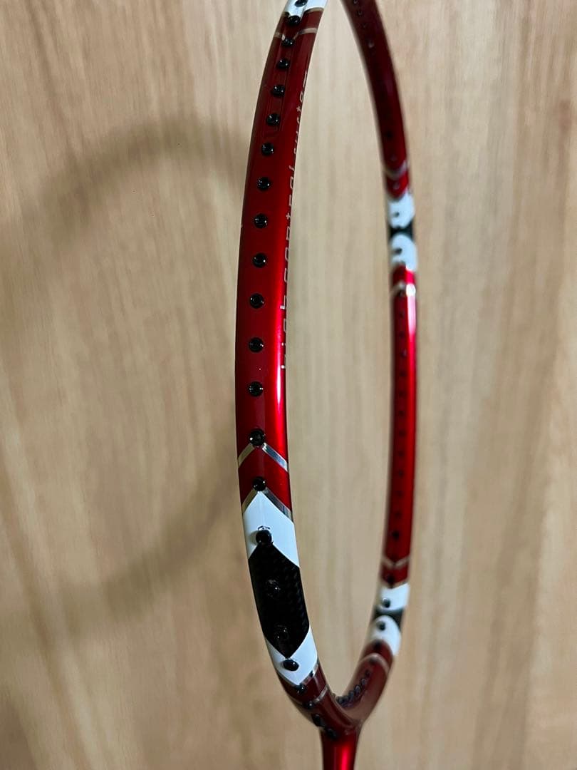 バドミントンラケット TORNADO 800