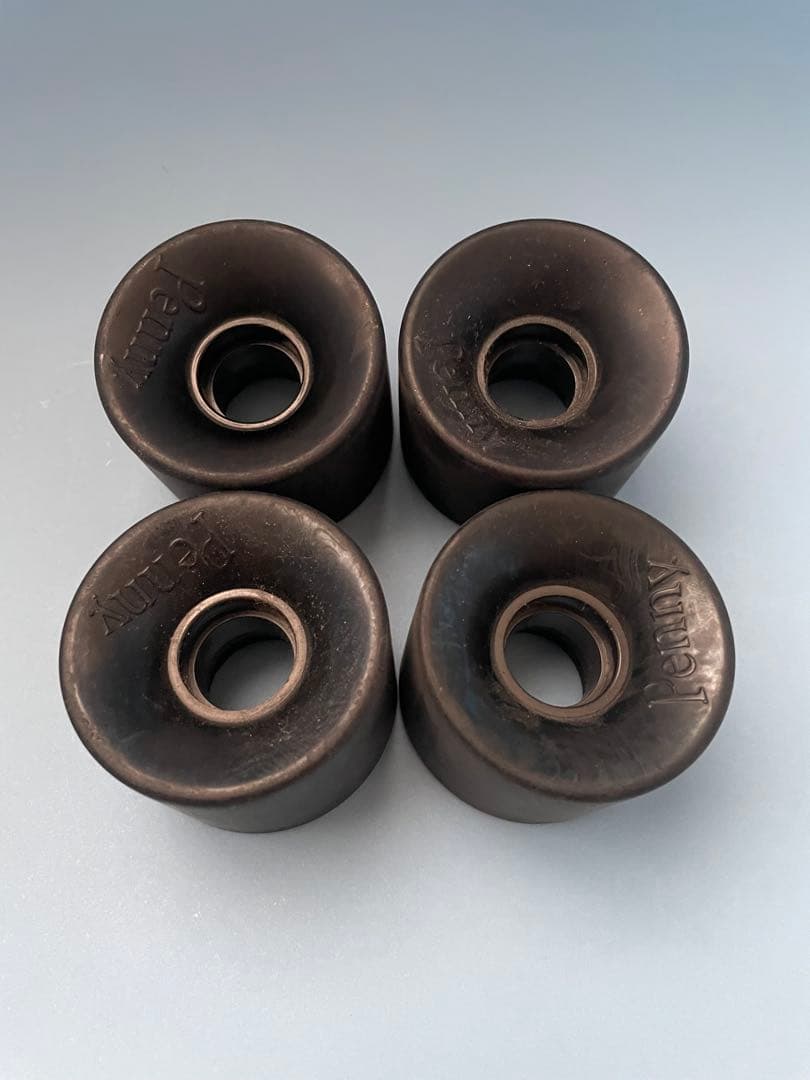 ペニー 32インチ