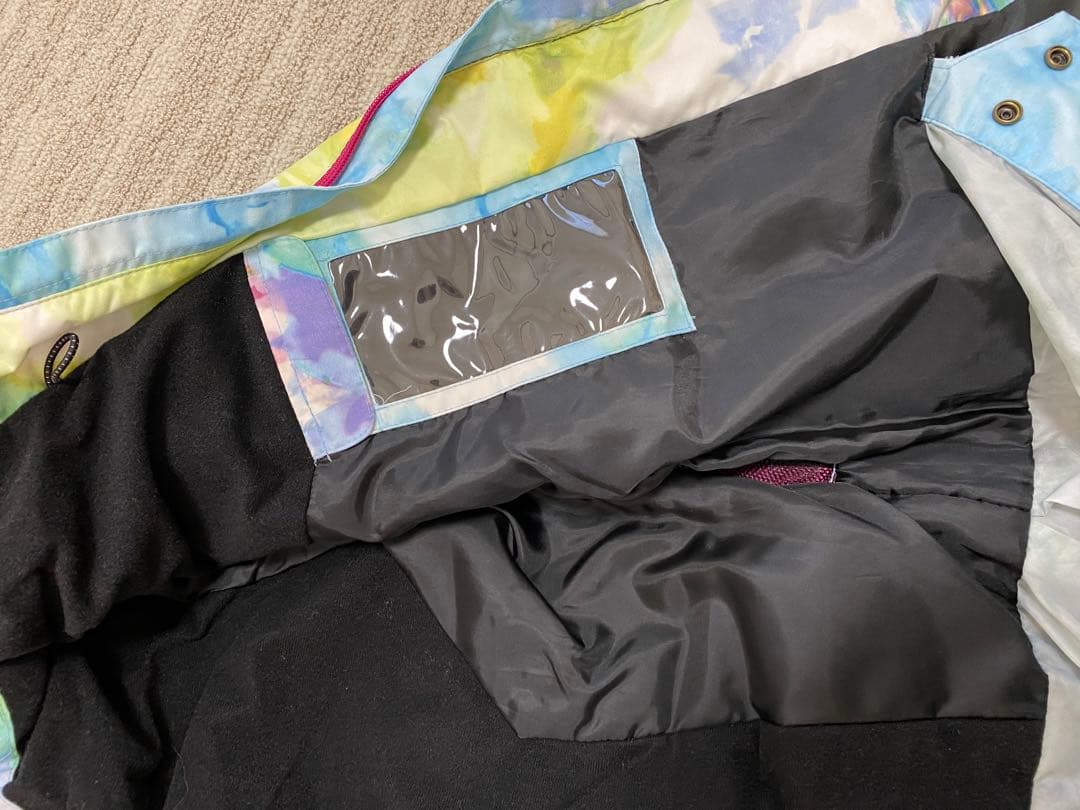 スノボーウェア　ロキシー