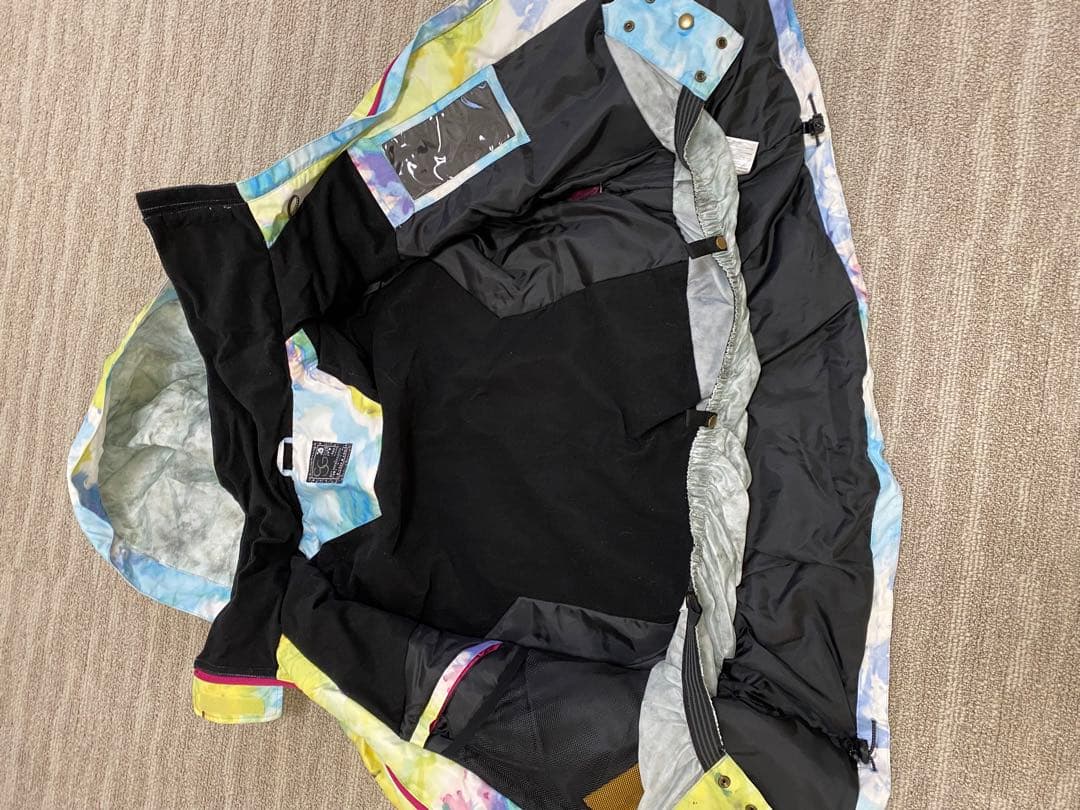 スノボーウェア　ロキシー