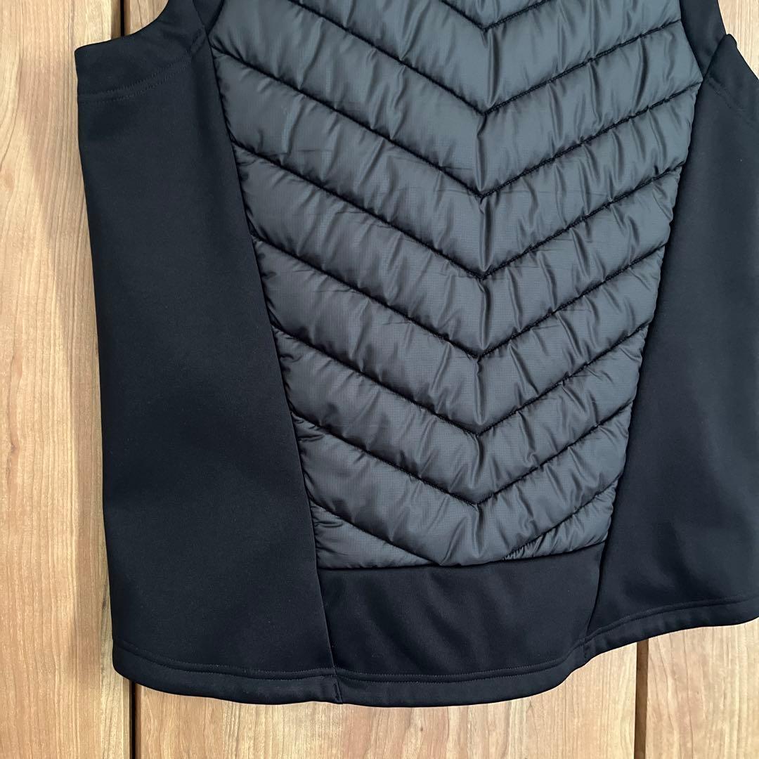 TaylorMade 黒 キルティング ベスト