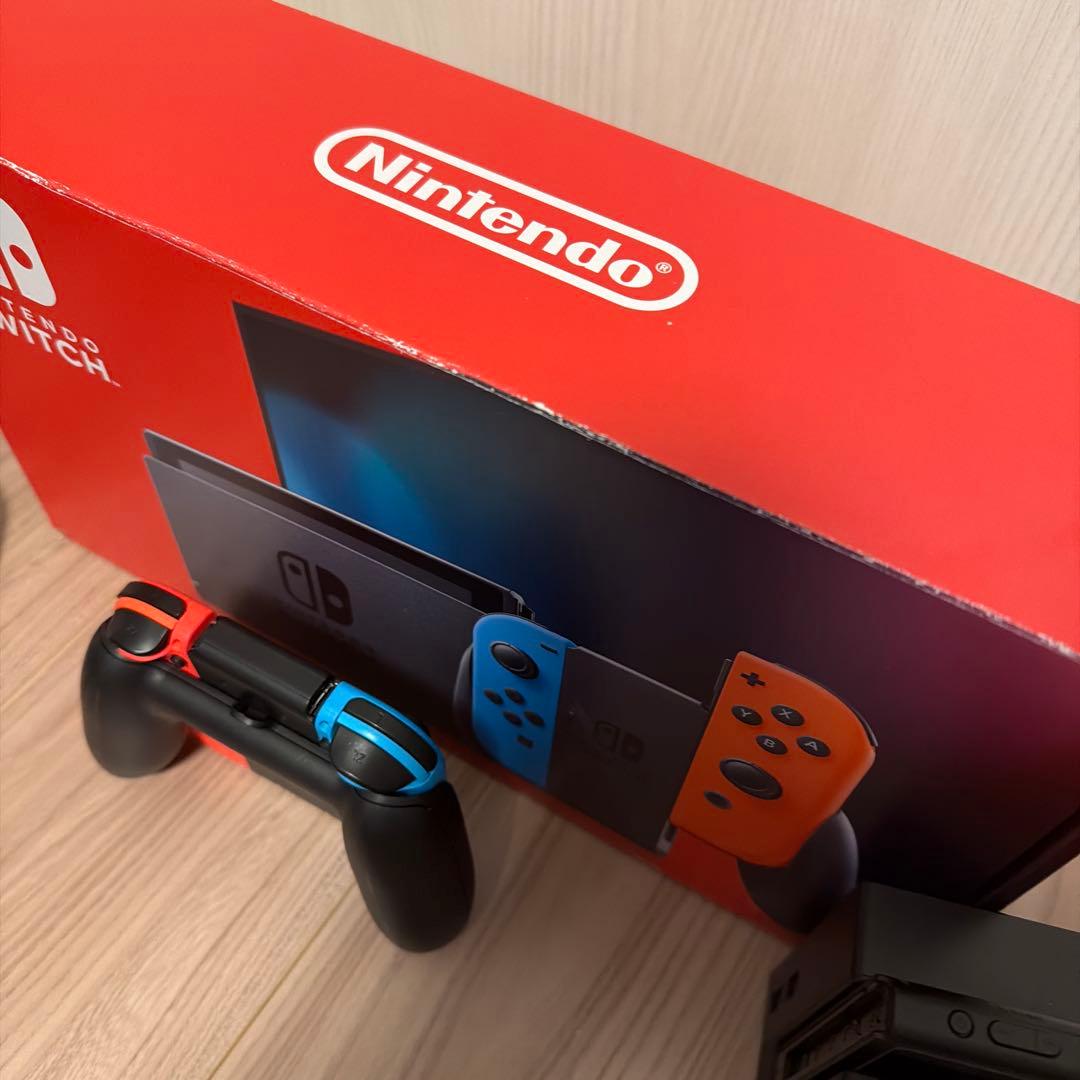 Nintendo Switch 本体 青/赤　ケーブル一式＆マイクロSDつき