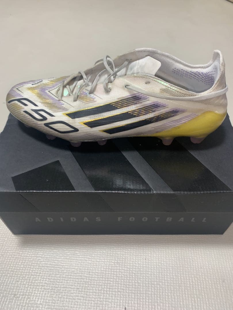 アディダス F50 ELITE HG/AG JAPAN 26.5㎝　破れあり