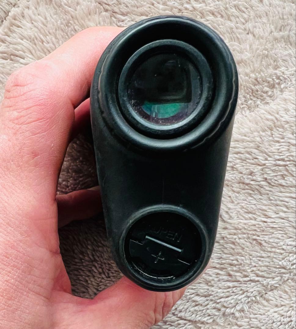 Bushnell Tour V5 Shift スリムジョルト　ゴルフ用距離計です