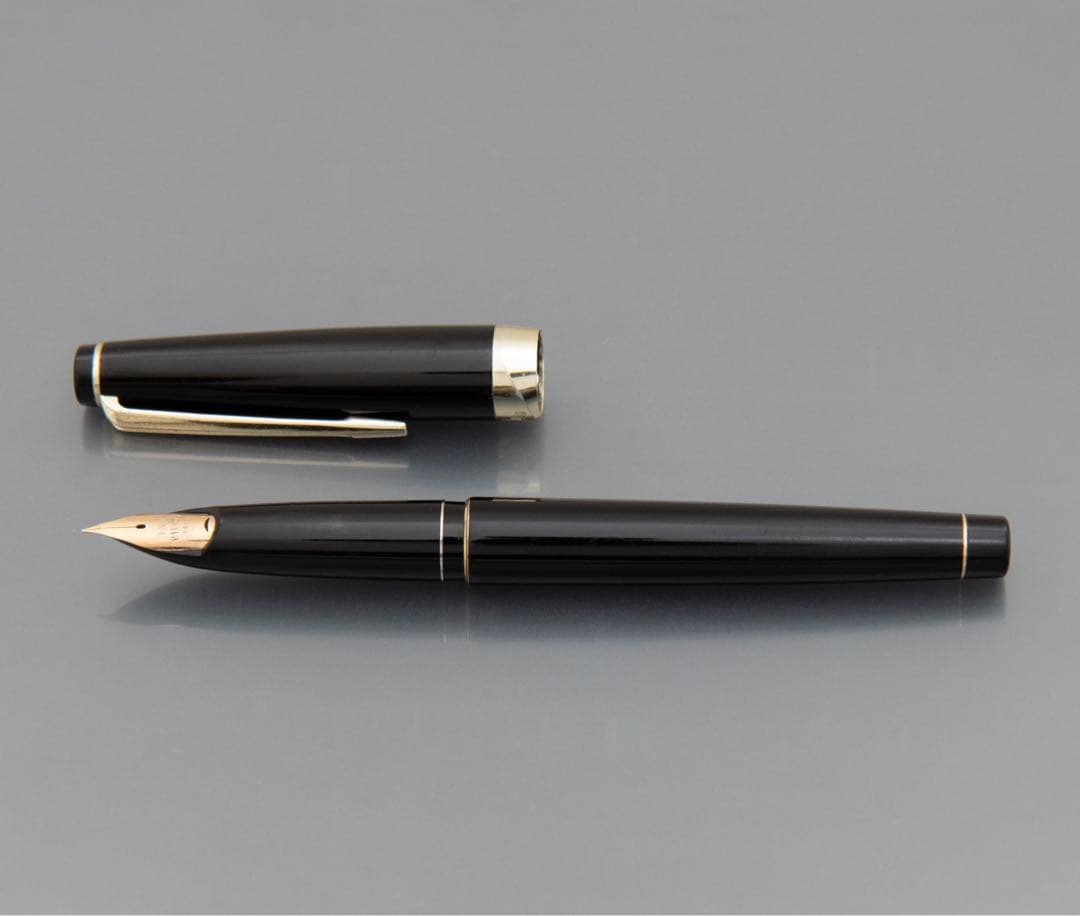 パイロット 18K 万年筆 エリート　PILOT 金ペン Elite soft