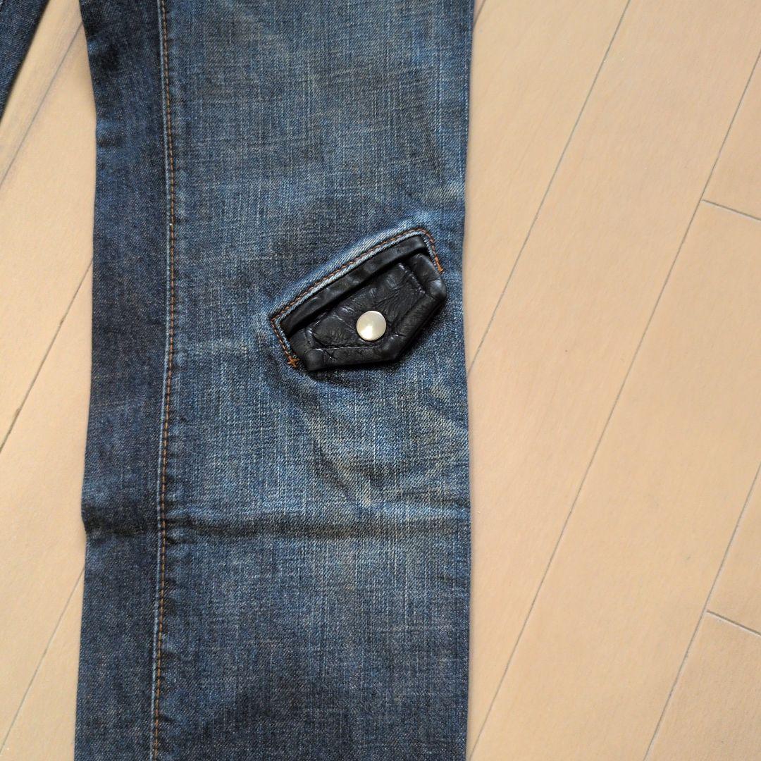 ストレートデニム