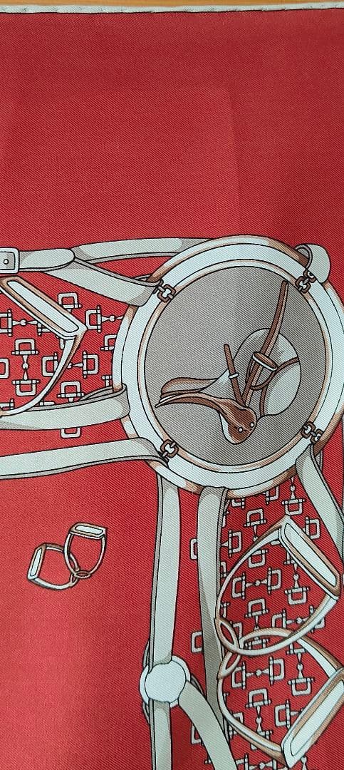 GUCCI ラグジュアリーコレクション シルクスカーフ