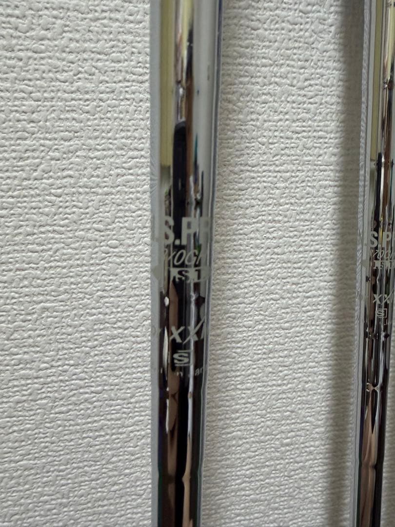 【名器・希少】ゼクシオ10 アイアン 5本 N.S.PRO 870GH(S) 右