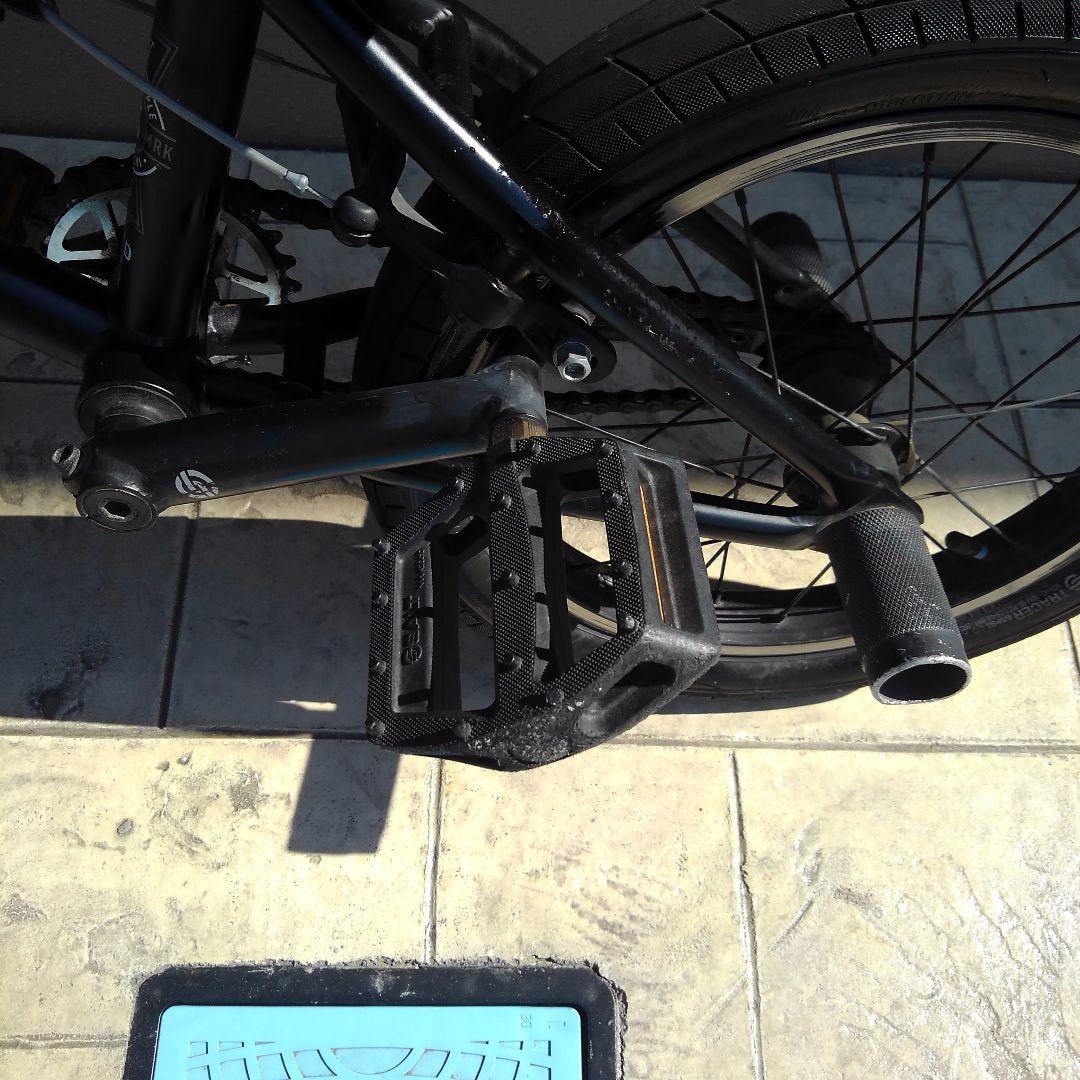 wethepeople 16インチ　キッズBMX ペグ付き　引取限定