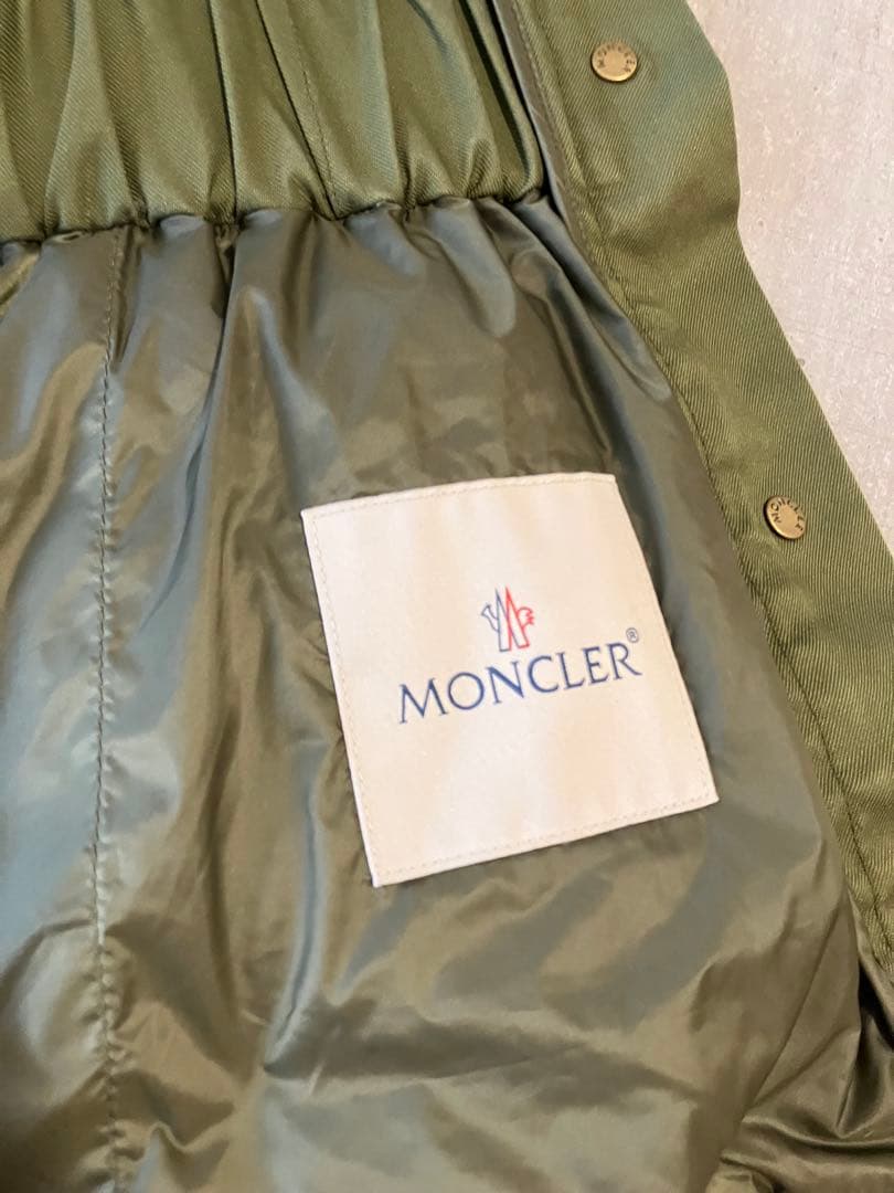 Moncler モンクレール　ダウンとコンビのコットンジャケット