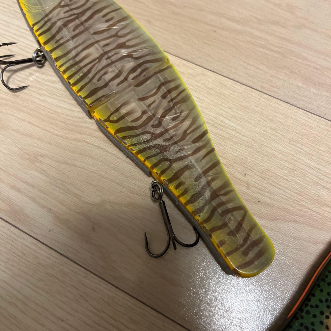 ワイルドルアーズ　ワイルドビート　ジャイアントベイト　ビッグベイト　バスルアー