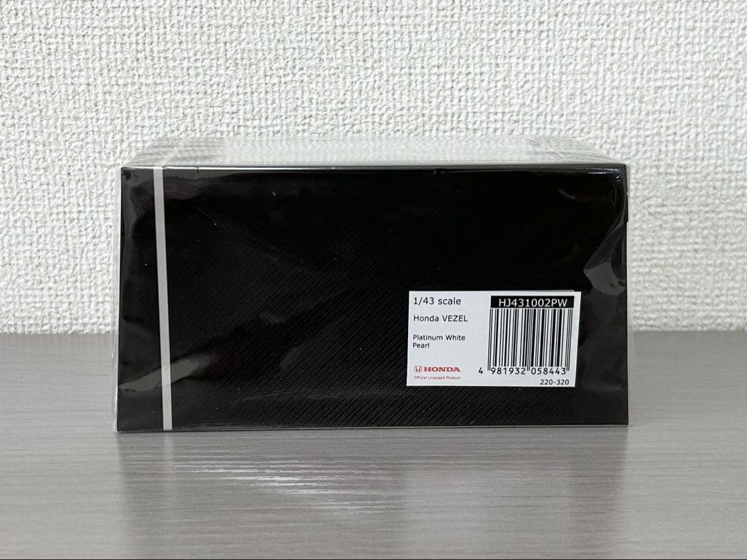 ホンダ ヴェゼル 1/43 プラチナホワイト ミニカー HJ431002PW