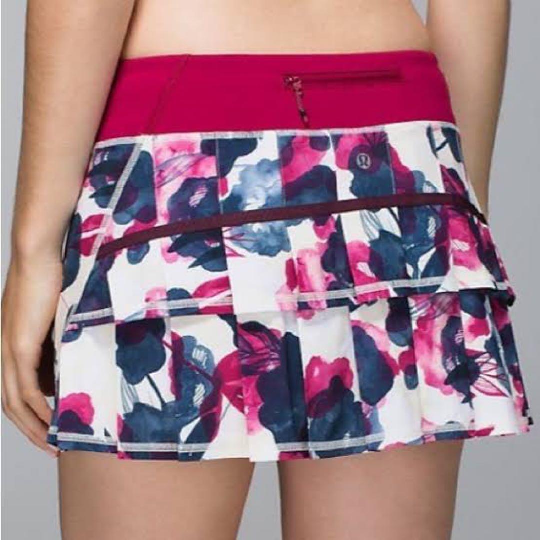 入手困難 lululemon テニス フローラル柄プリーツスカート