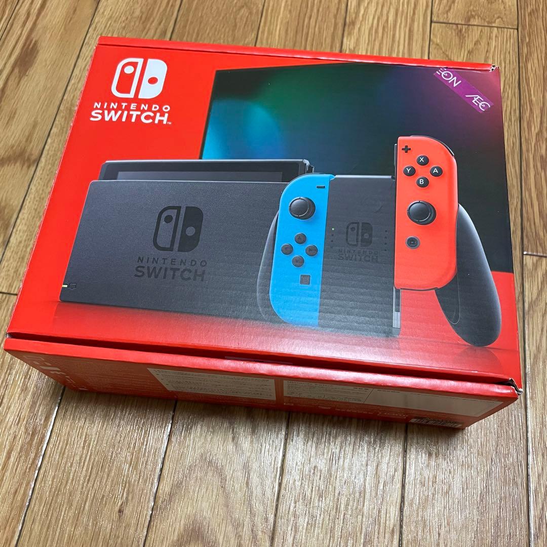 美品 Switch 本体 ケース付き