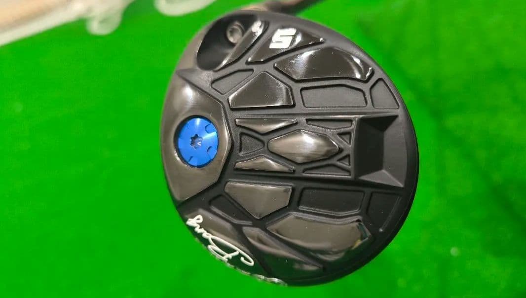 【美品】 WAOWW BANG ５W　NATURAL 9 セレスト FW26