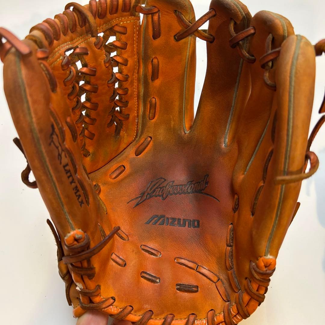 ミズノ少年用軟式グローブ2個セット　ケース付