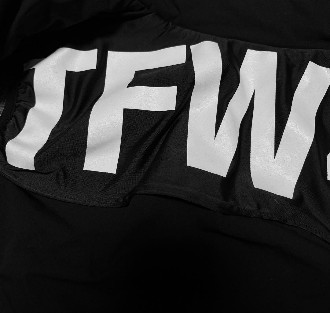 tfw49ゴルフウェアSHIELD WARMER VEST ベスト　中綿　ダウン