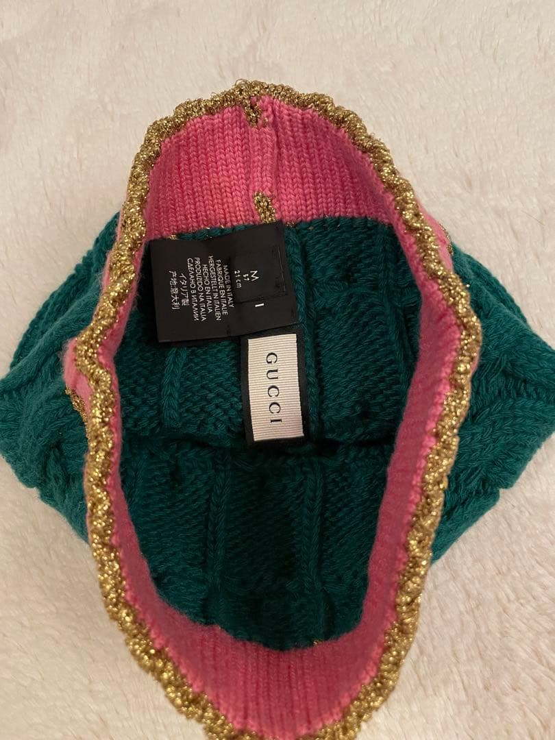 GUCCI ケーブル編みニット帽 M グリーン、ゴールド、ピンク　仲里依紗着用