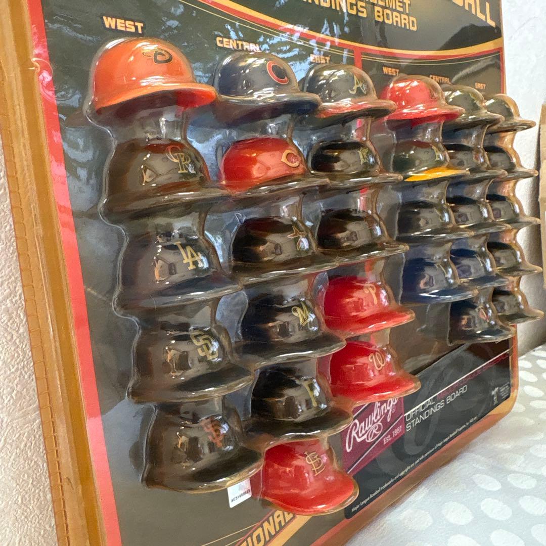 Major League Rawlings バッティングヘルメットスタンドボード