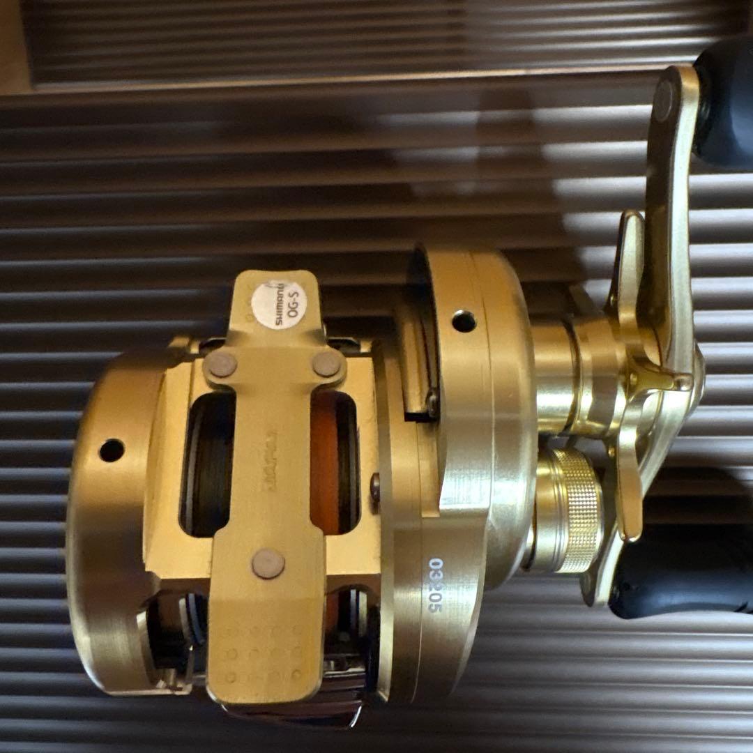 シマノ 14カルカッタコンクエスト201 左巻き 実釣未使用品