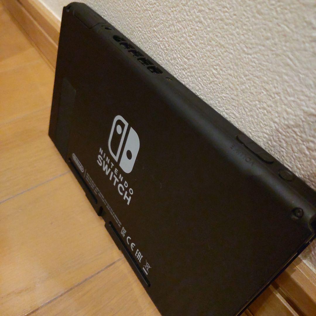 Nintendo Switch 本体（ジョイコン無し）　充電コード　ドック