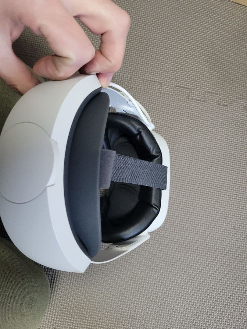 その他 / Quest 2 with accessories