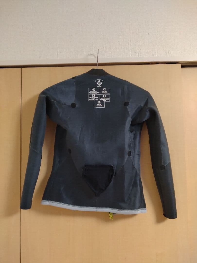 ロキシー　　タッパー　　4