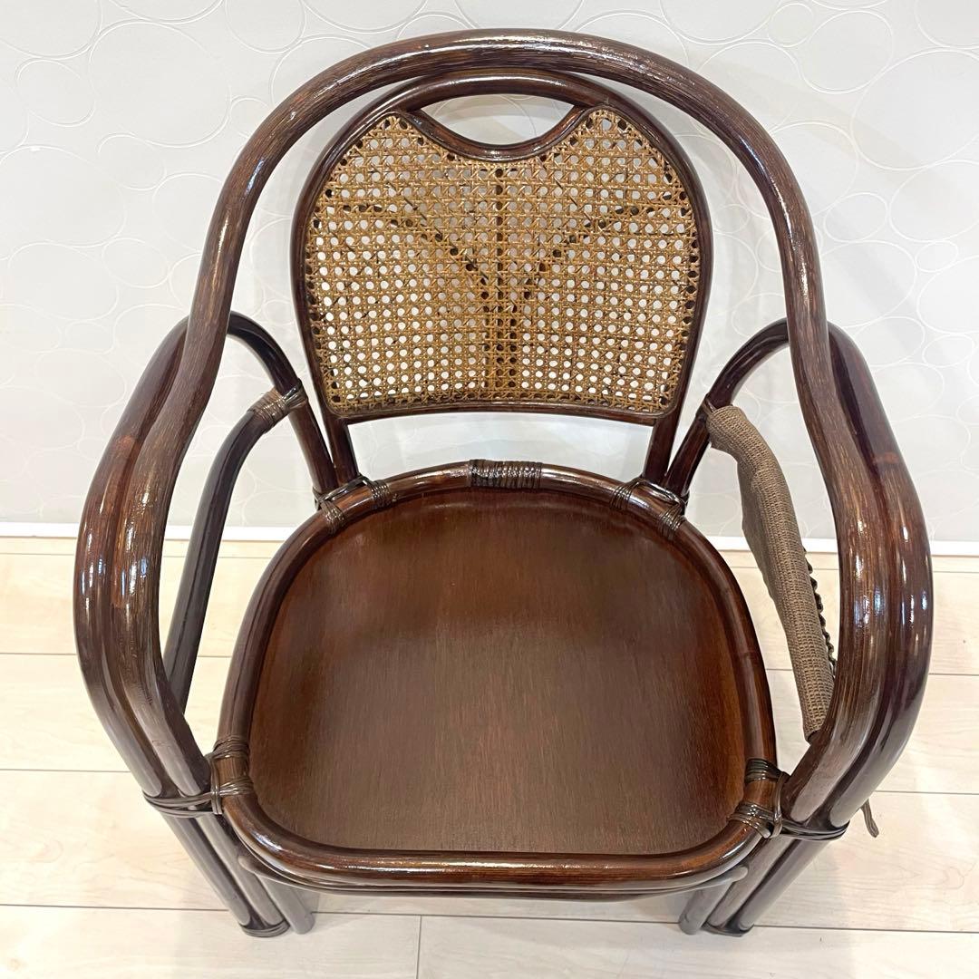 【極美品】山善 ラタンチェア 籐座椅子 肘付き 立ち上がり補助椅子 椅子