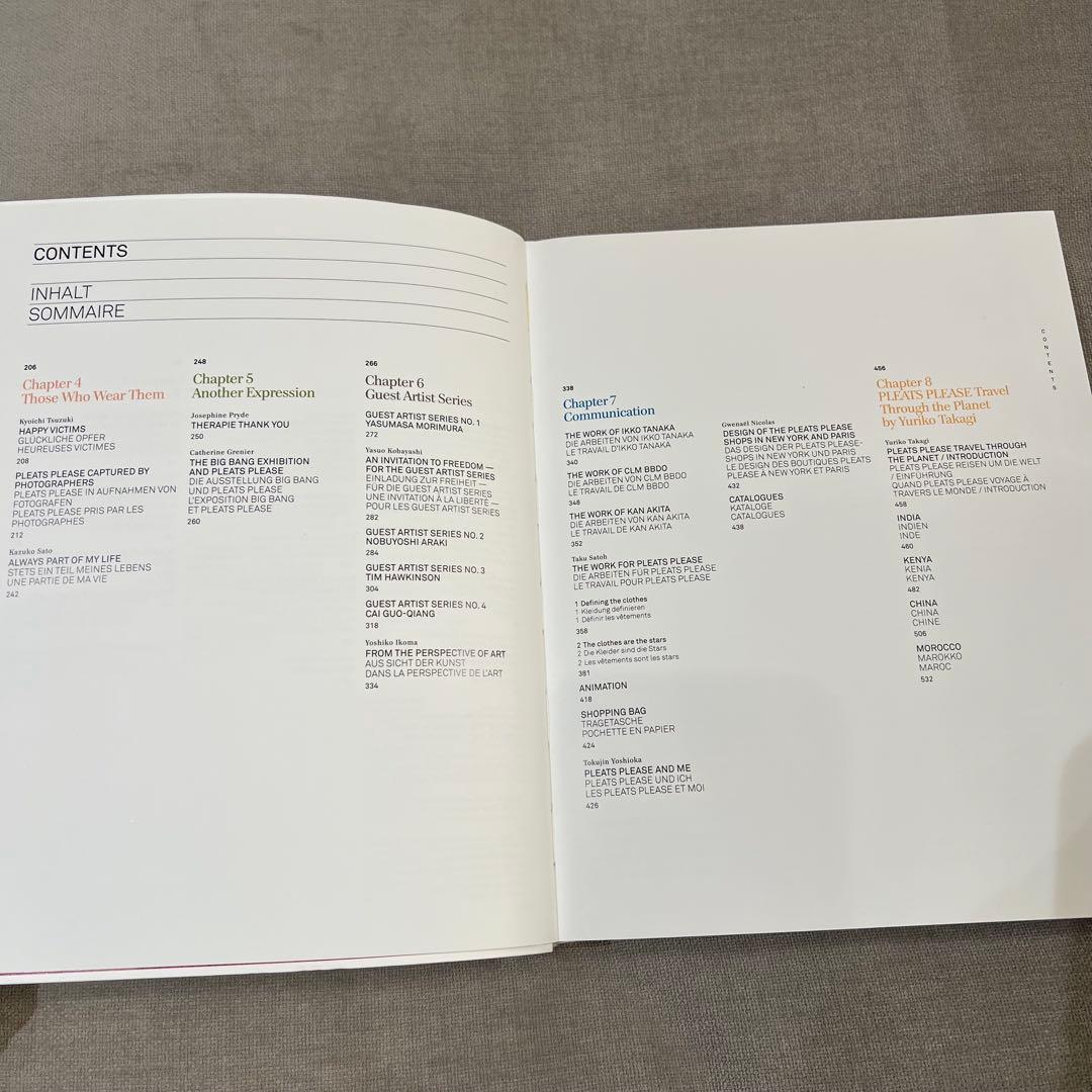 PLEATS PLEASE ISSEY MIYAKE TASCHEN 洋書