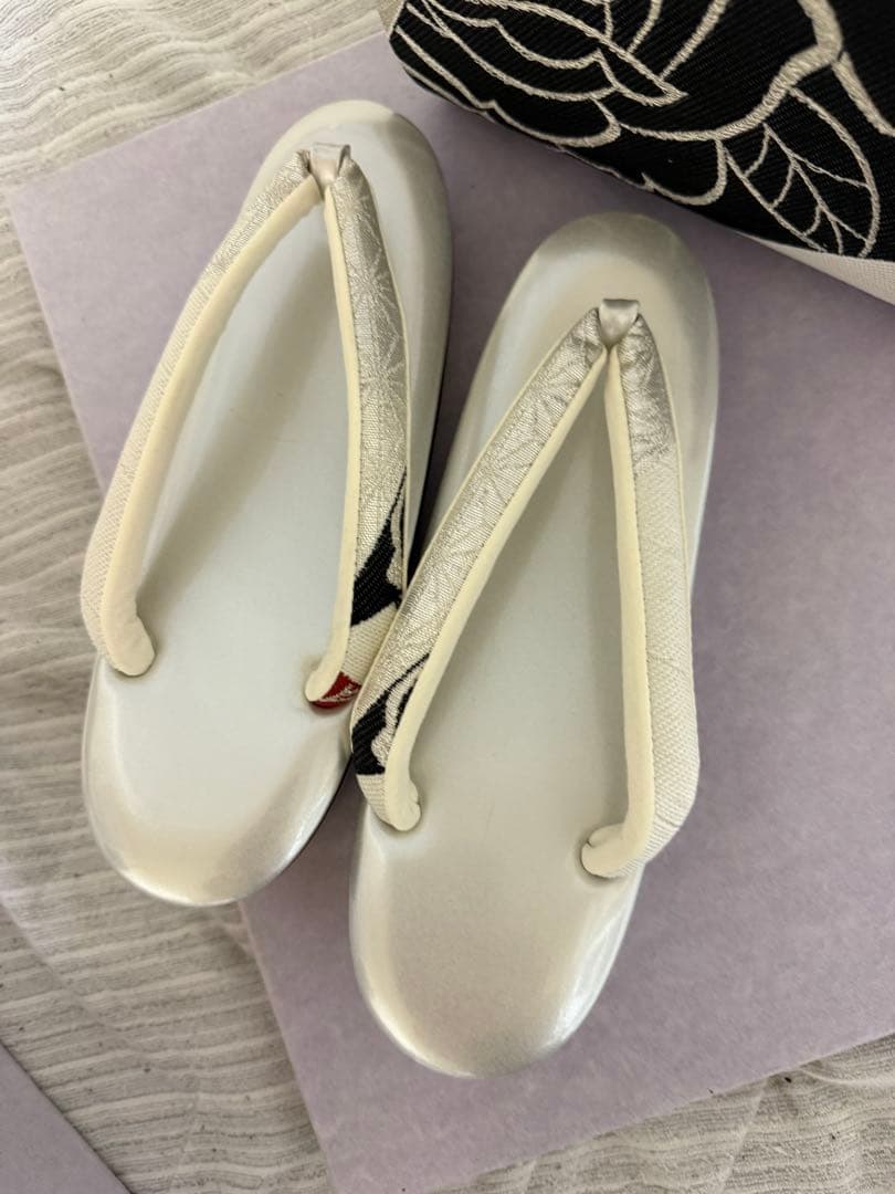 M*e様 草履とバラ模様バッグのセットフォーマル