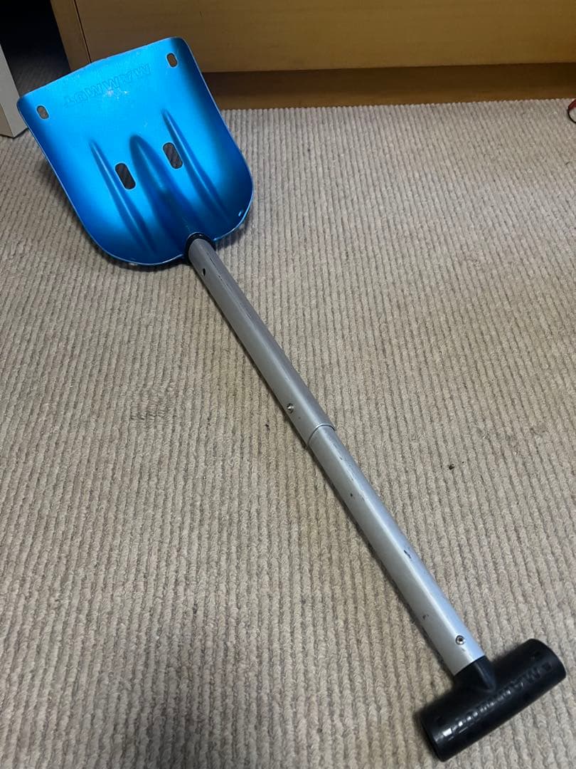 雪山雪崩対策　三種の神器 セット ビーコン　スコップ　ゾンデ棒