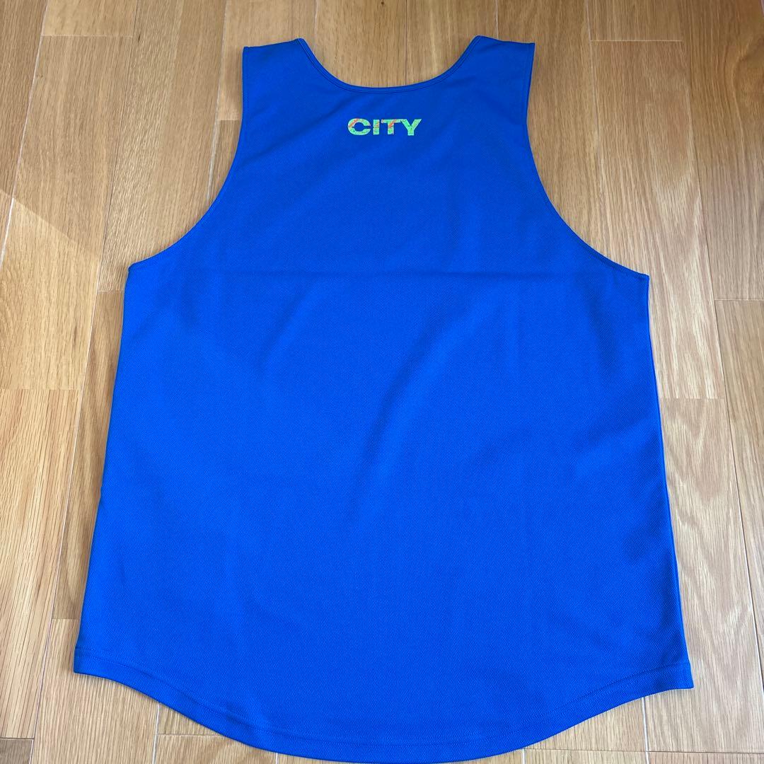 ballaholic（ボーラホリック）ブルーノースリーブタンクトップ