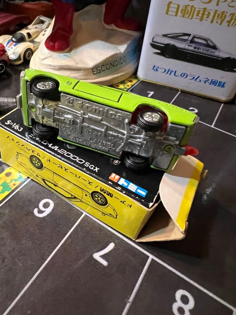トミカ日本製　日産ローレルSGX 旧ホイール　本体未使用