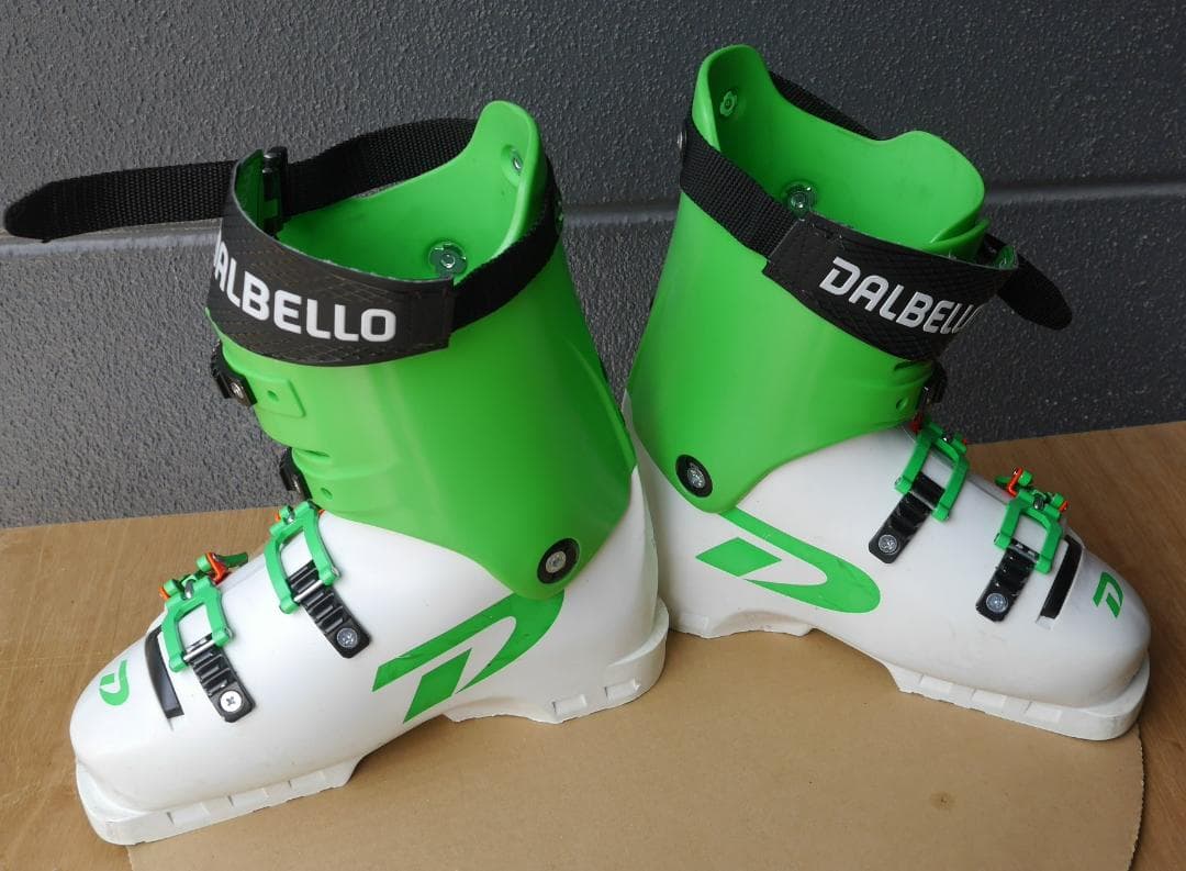 ダルベロ　スキーブーツ　DRS 140 （シェルのみ中古）