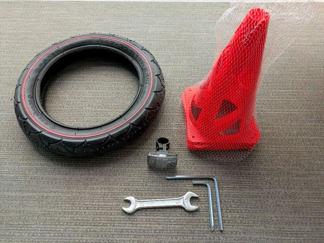 へんしんバイク2 青 スタンド、遊び用タイヤ・コーン付き