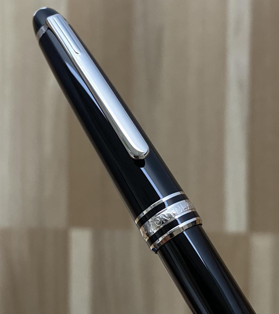現行品 未使用に近い モンブラン P164 プラチナ クラシック ボールペン