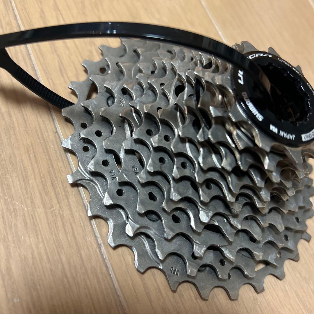 Shimano スプロケット　CS-R8101 11-30t