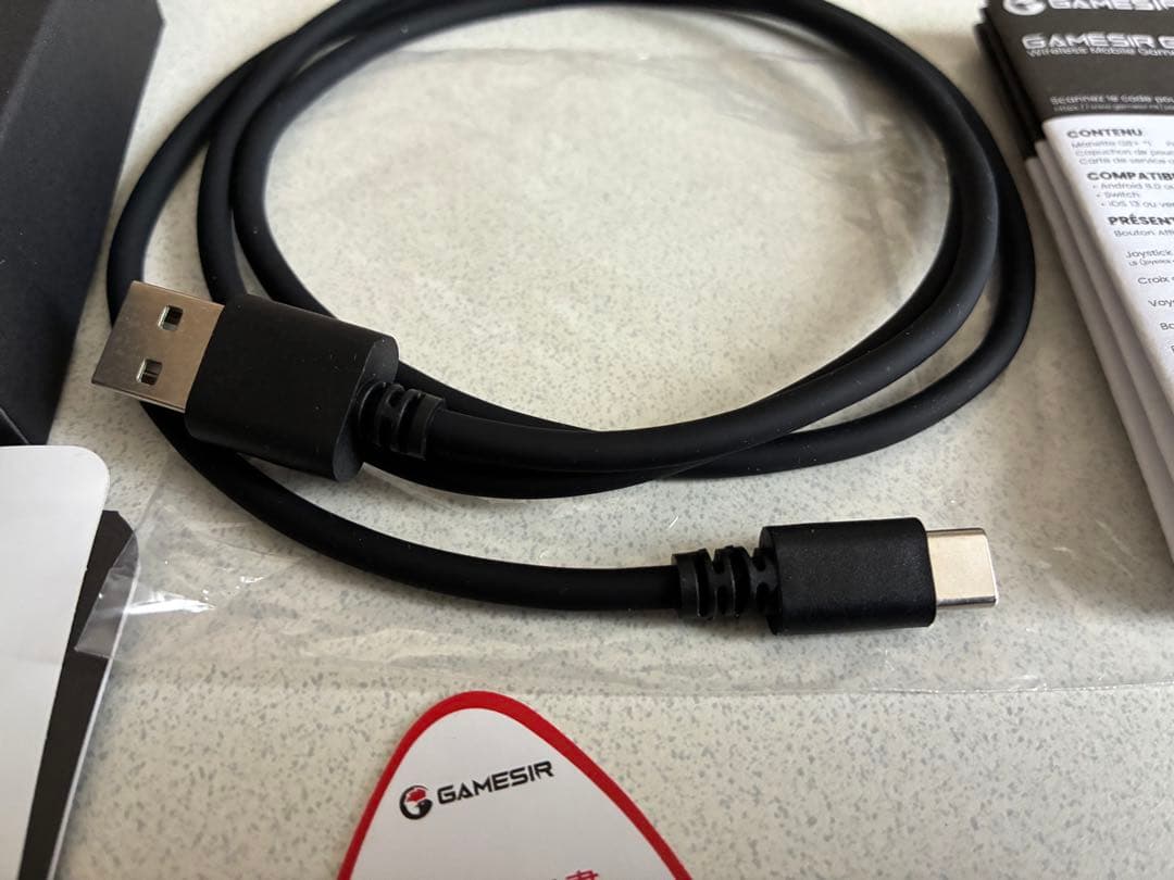 GAMESIR G8 ワイヤレスゲームコントローラー