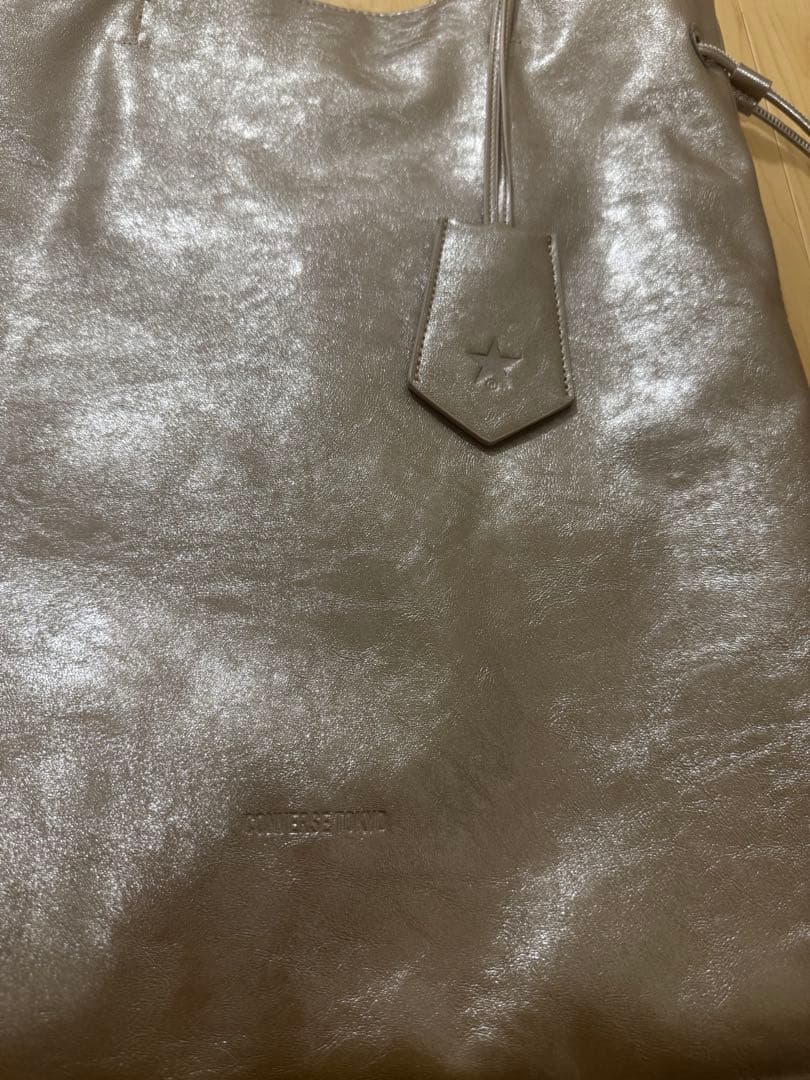 CONVERSE TOKYOメタリックギャザートートバッグ