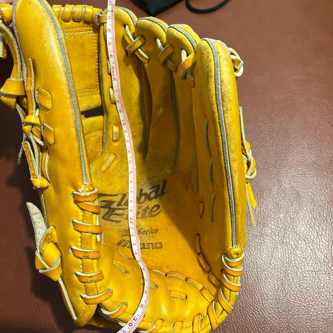野球のグローブ　硬式