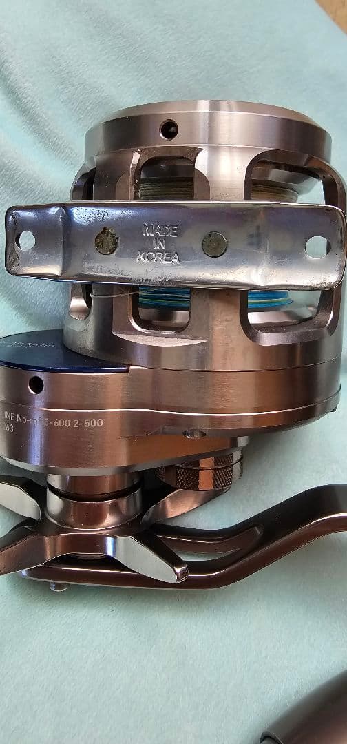 DAIWA SALTIGA 15H-SJ リール 収納ケース付き