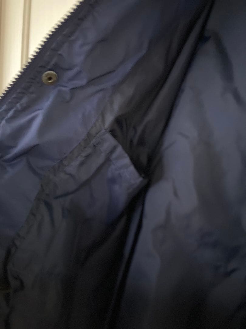 刺繍ロゴadidas ダウン・フェザーコート　春のお買い得セール　3/31まで