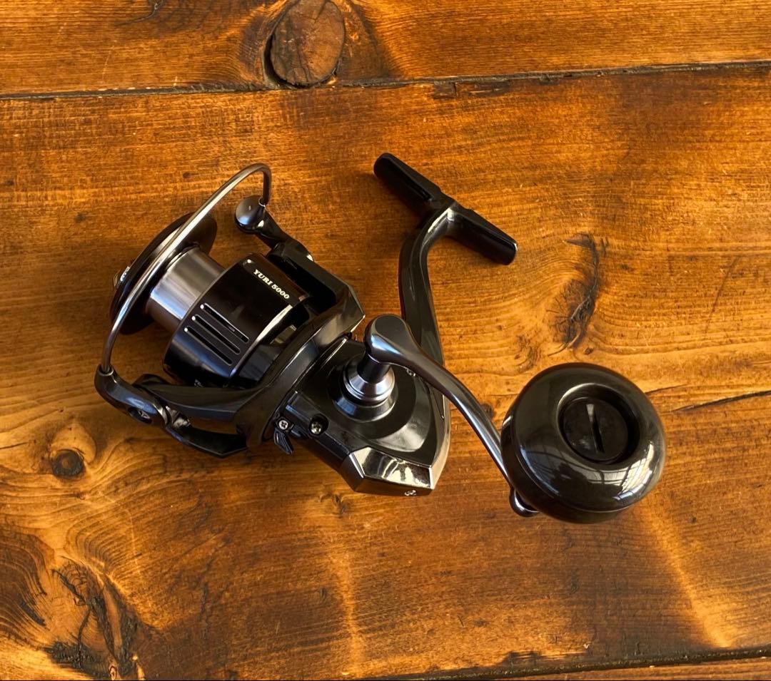 新品未使用　スピニングリール　5000番　ジギング　ショアジギング　シーバス