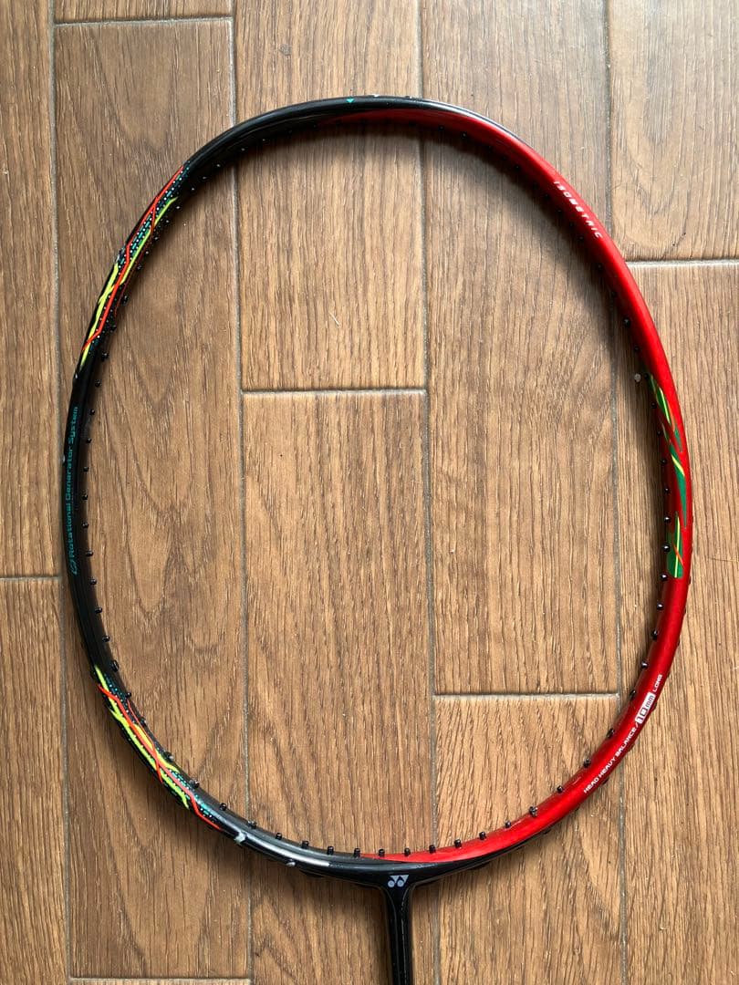 【美品】YONEX ASTROX バドミントンラケット 4本セット