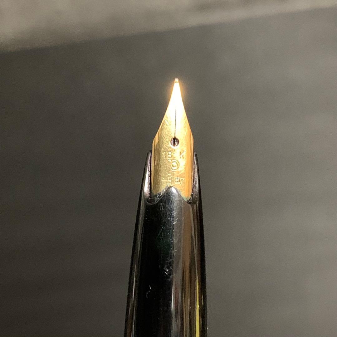 も*う様 《美品》《送料無料》⭐︎PLATINUM プラチナ 万年筆 ペン先18