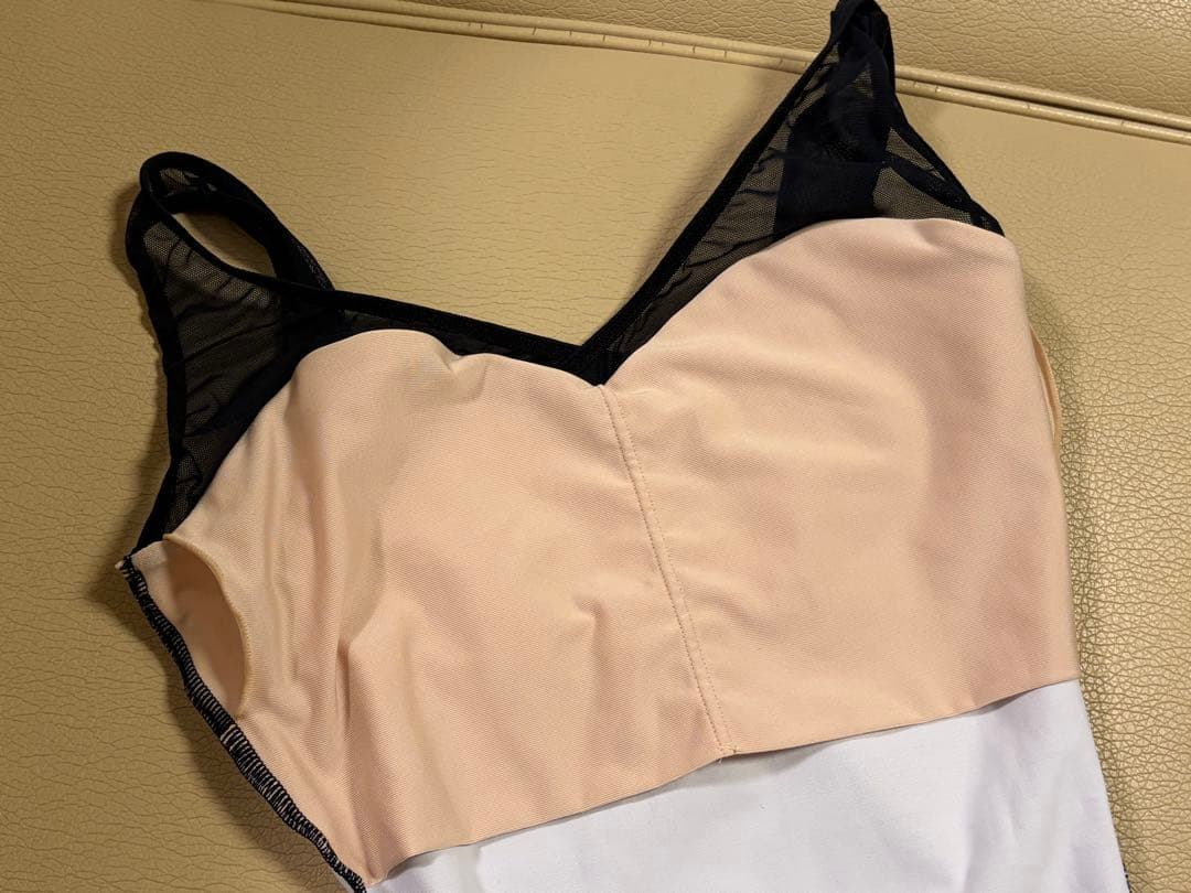 stina（スティナ）レオタードＰサイズ